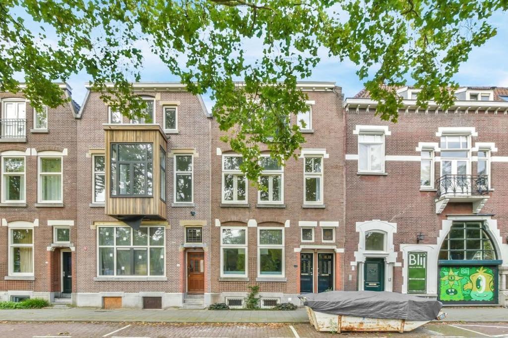 Herenhuis In Het Stadscentrum Rotterdam Exteriör bild